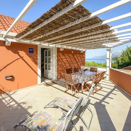 Apartament Island Oasis